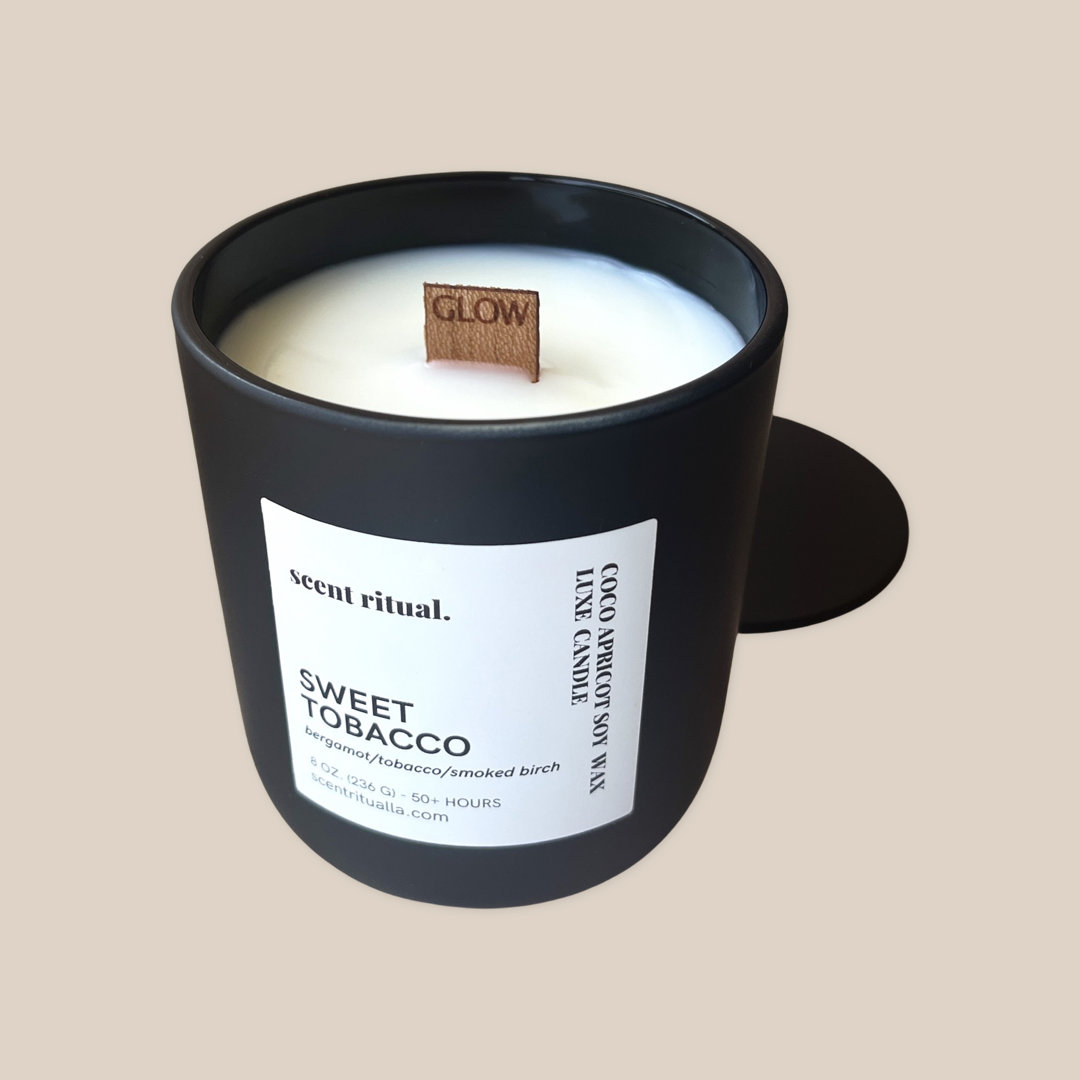 Sweet Tobacco Glow Candle